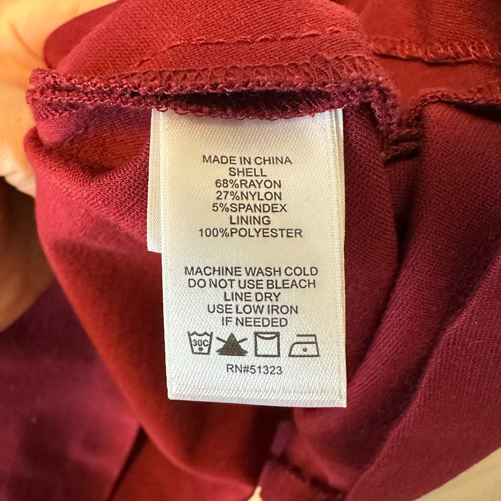 Burgundy Mid-length Dress - Picture 7 of 7